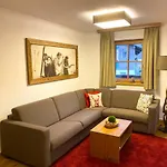 Alpin Residenzen Panoramabahn By Alpina-holiday *