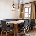 Alpin Residenzen Panoramabahn By Alpina-Holiday Apartment